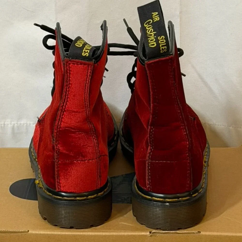 Vintage Red Velvet Doc Martens 8-Eye Boots - UK5 - Picture 2 of 12